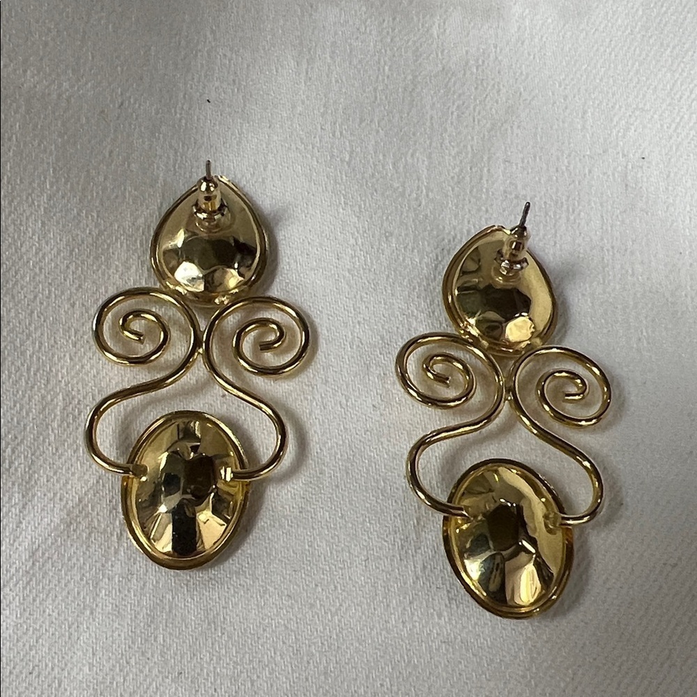 Sophisticated Black and Gold Swirl Earrings - Picture 2 of 2